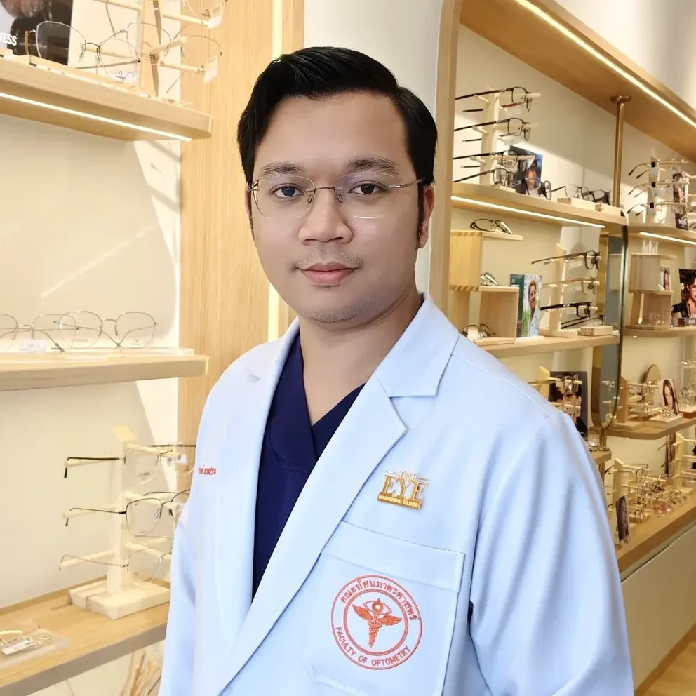 ทศ.บ.ฉัตรณรงค์ ฉายประทีป นักทัศนมาตร ประจำ the eye bangkok clinic